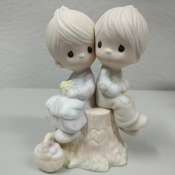Precious Moments Love One Another Girl Boy Figurine 1978 Jonathan & David Enesco - Picture 2 of 14